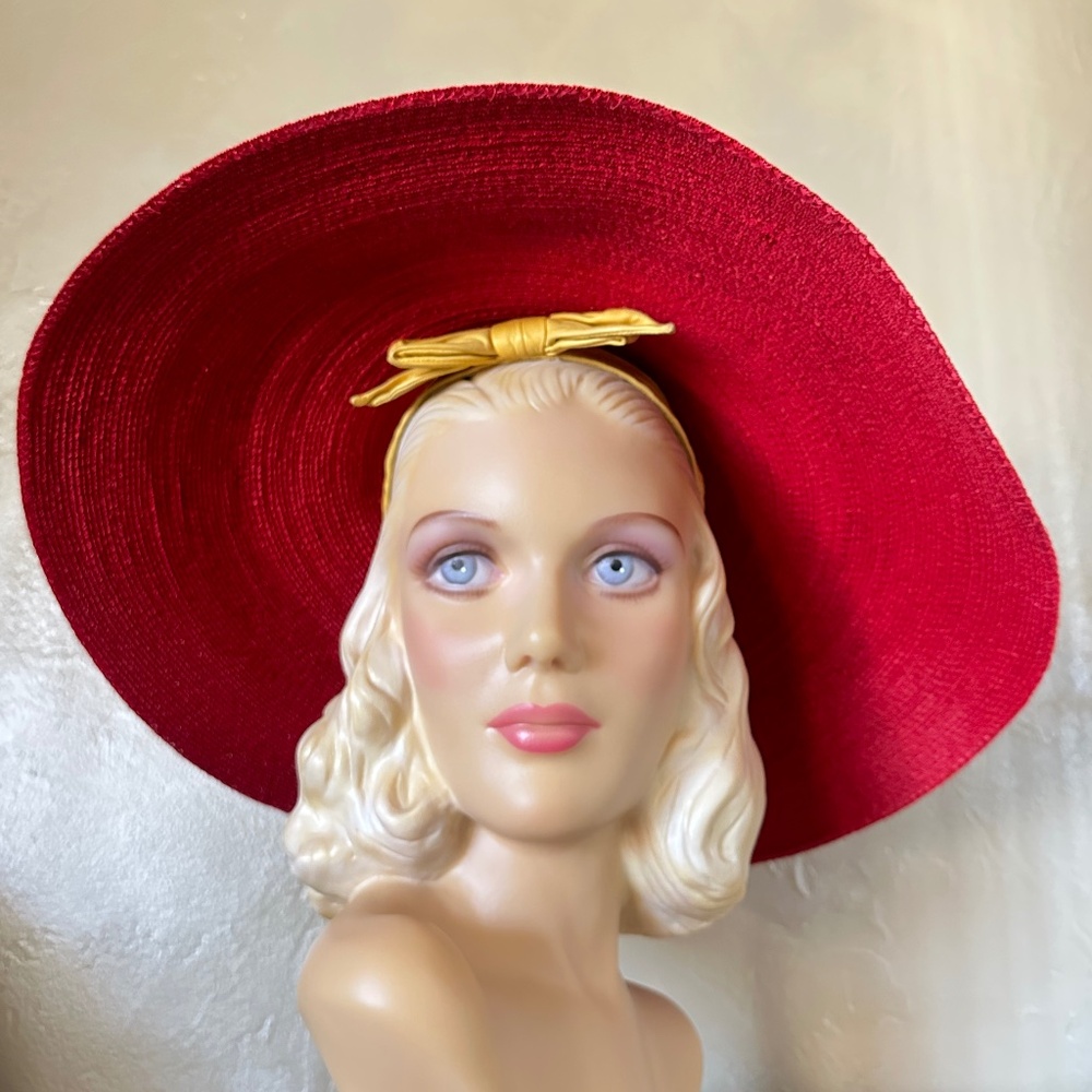 MUSEUM-WORTHY DESIGNER 1940's RED STRAW WIDE BRIM HAT WITH YELLOW VINYL CENTER